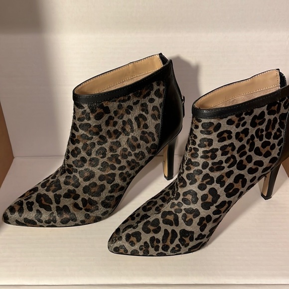 Leopard print bootie - Picture 1 of 3